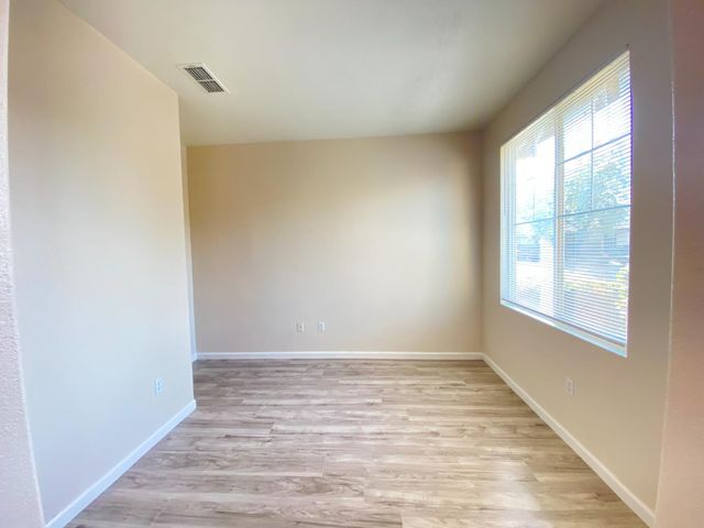 410 Sun Shower Cir, Sacramento, CA 95823