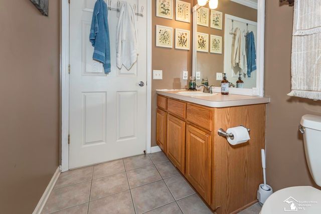 6131 Creekside Circle, Ypsilanti Twp, MI 48197