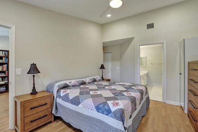 4921 Riverside Drive 606, Coral Springs, FL 33067