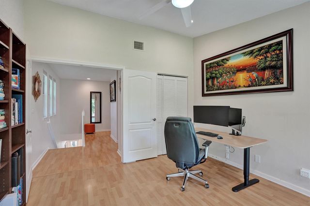 4921 Riverside Drive 606, Coral Springs, FL 33067