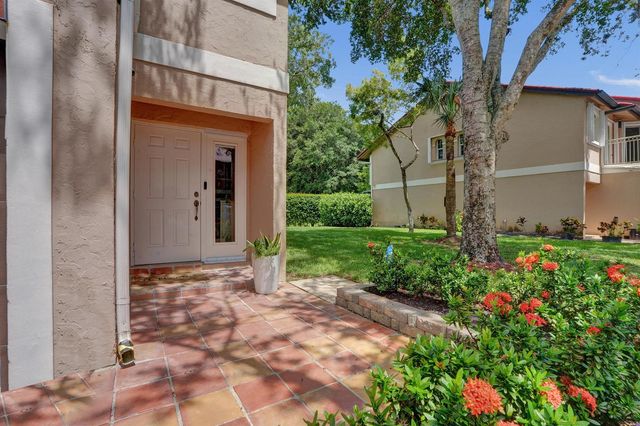 4921 Riverside Drive 606, Coral Springs, FL 33067