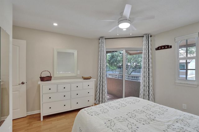 4921 Riverside Drive 606, Coral Springs, FL 33067