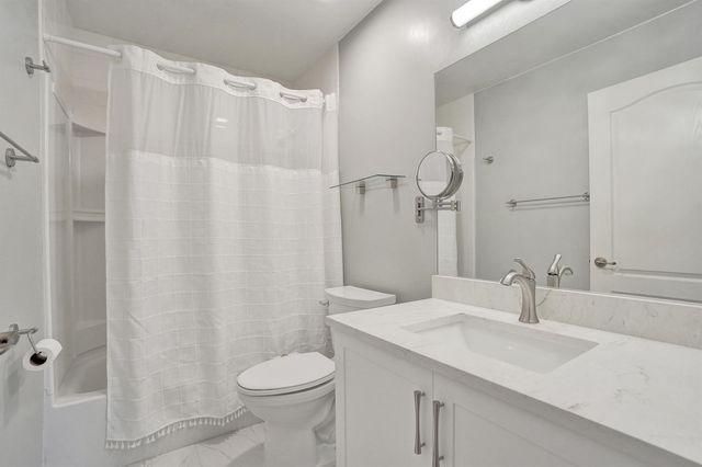 4921 Riverside Drive 606, Coral Springs, FL 33067