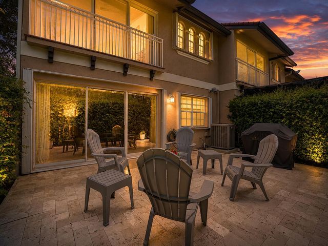4921 Riverside Drive 606, Coral Springs, FL 33067
