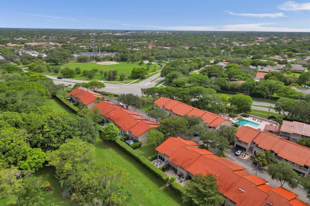 4921 Riverside Drive 606, Coral Springs, FL 33067