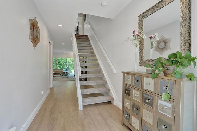 4921 Riverside Drive 606, Coral Springs, FL 33067