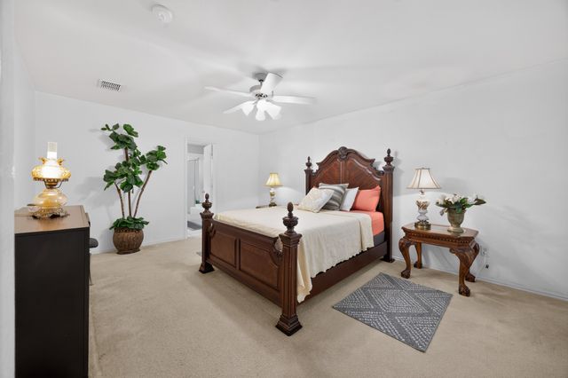 10610 Gleneagles Lane, Rowlett, TX 75089