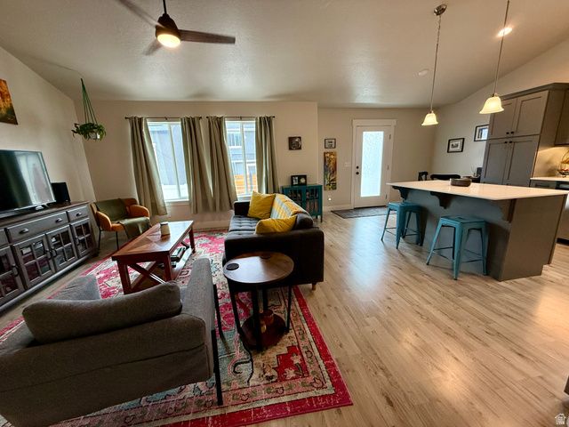 128 N FOXMOOR WAY, Saratoga Springs, UT 84045