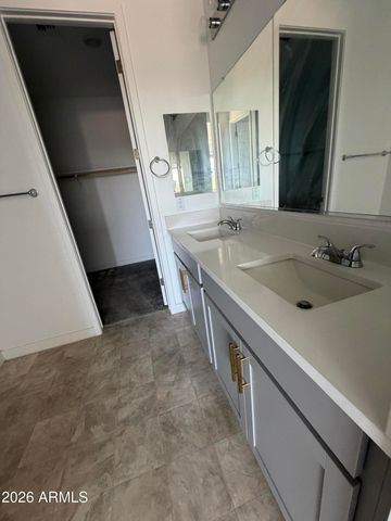 993 W SHANNONS Way, Coolidge, AZ 85128