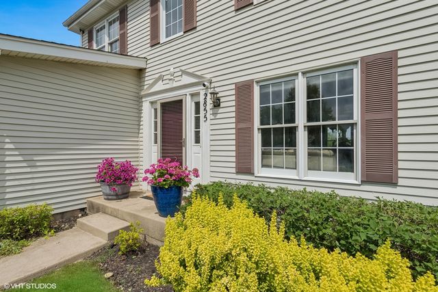 2855 Weld Road, Elgin, IL 60124