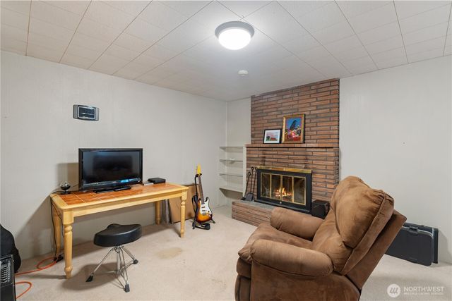 1717 E Street, Lynden, WA 98264