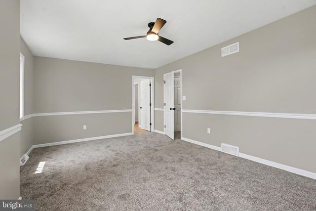 1740 CREEK VISTA DR, New Cumberland, PA 17070