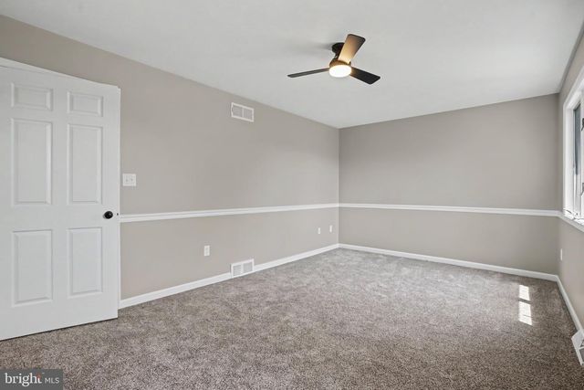 1740 CREEK VISTA DR, New Cumberland, PA 17070
