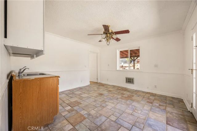5100 Oil Well Rd, Phelan, CA 92371