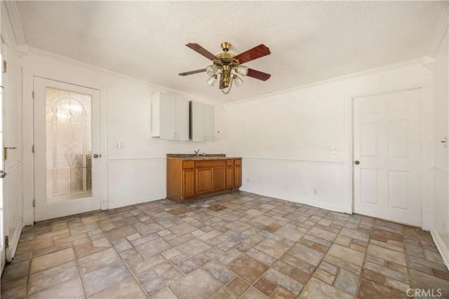 5100 Oil Well Rd, Phelan, CA 92371