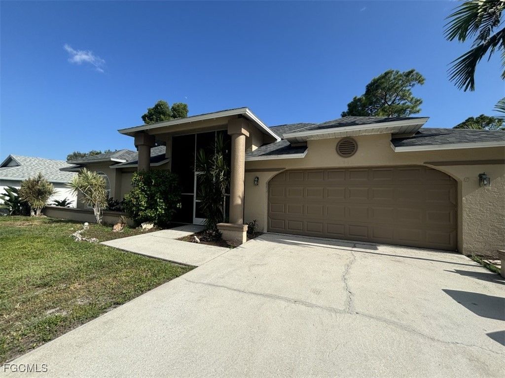 8216 New Jersey BLVD, Fort Myers, FL 33967