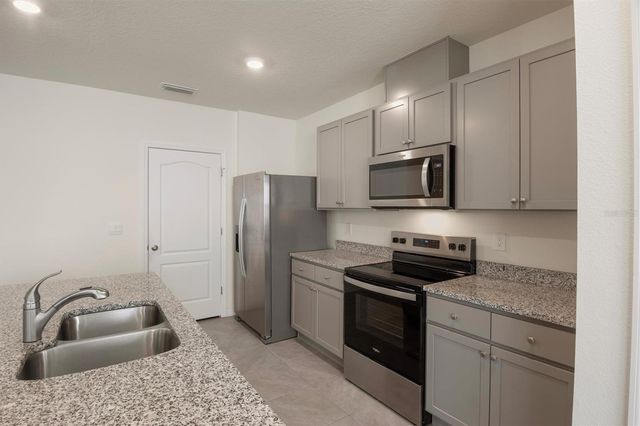 2006 DOE RUN DRIVE, Davenport, FL 33837