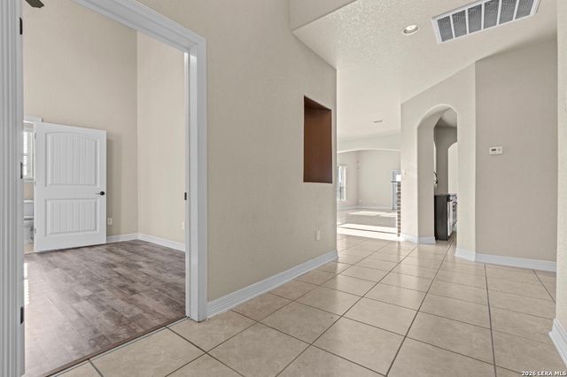 11102 Butterfly Bush, San Antonio, TX 78245