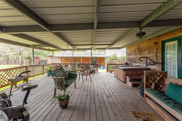 7967 Fm 365 Road, Beaumont, TX 77705