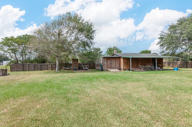 7967 Fm 365 Road, Beaumont, TX 77705