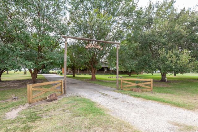 7967 Fm 365 Road, Beaumont, TX 77705