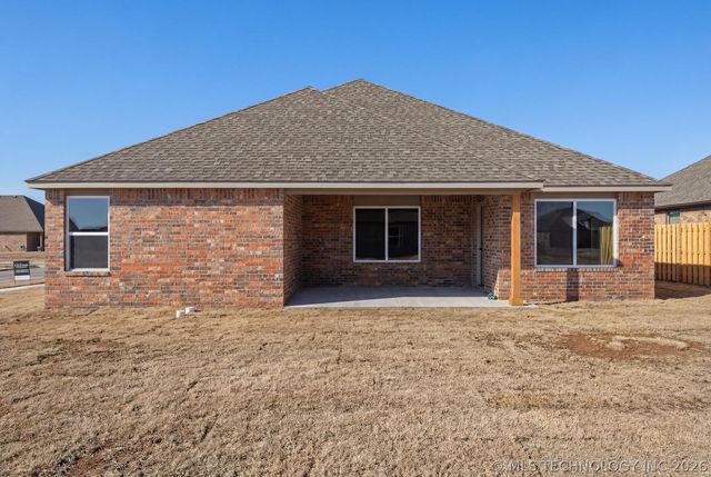 10893 S 277th East Avenue, Coweta, OK 74429