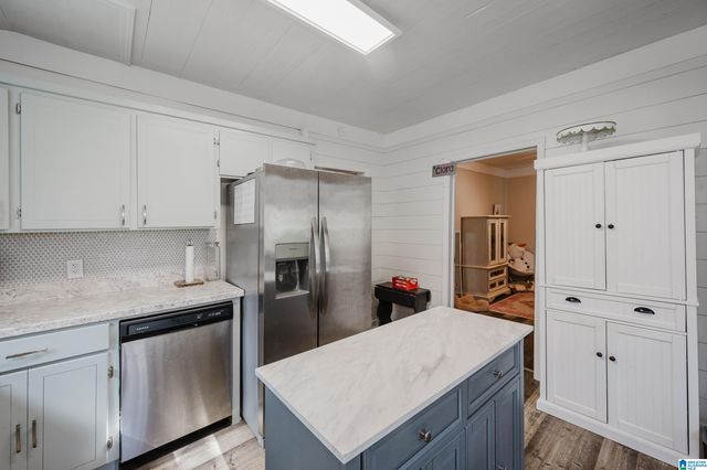 405 COUNTY ROAD 437, Sterrett, AL 35147