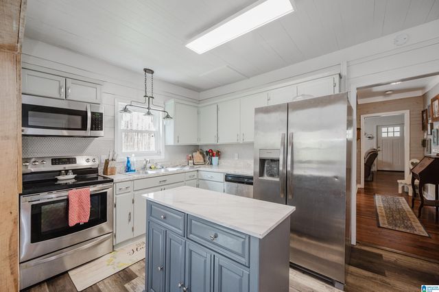 405 COUNTY ROAD 437, Sterrett, AL 35147