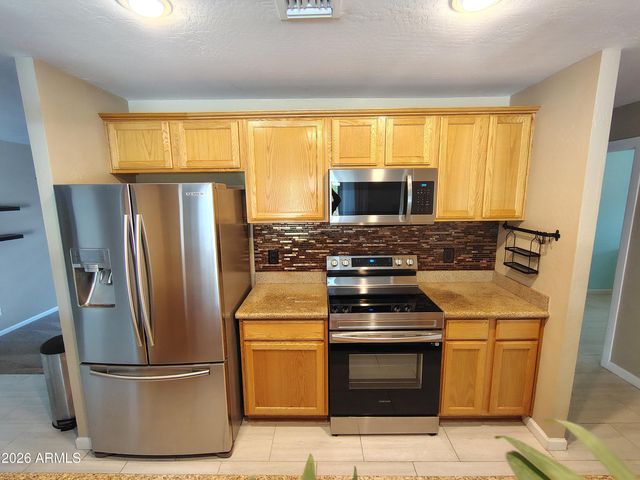6756 S Oak Street, Tempe, AZ 85283
