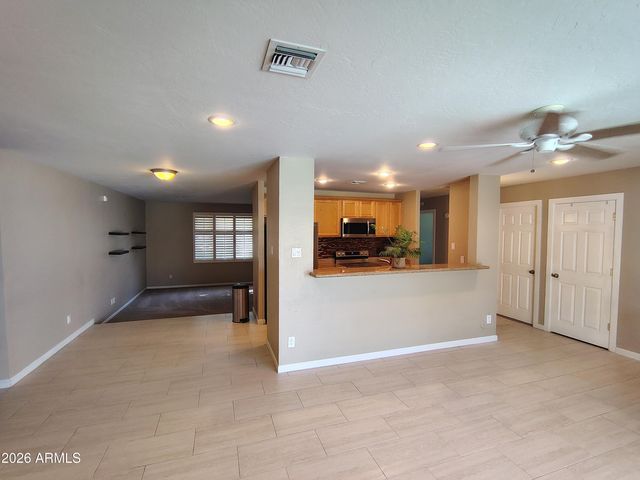 6756 S Oak Street, Tempe, AZ 85283