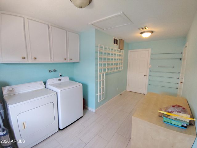 6756 S Oak Street, Tempe, AZ 85283