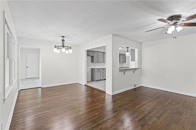 8105 E 80th Terrace, Kansas City, MO 64138