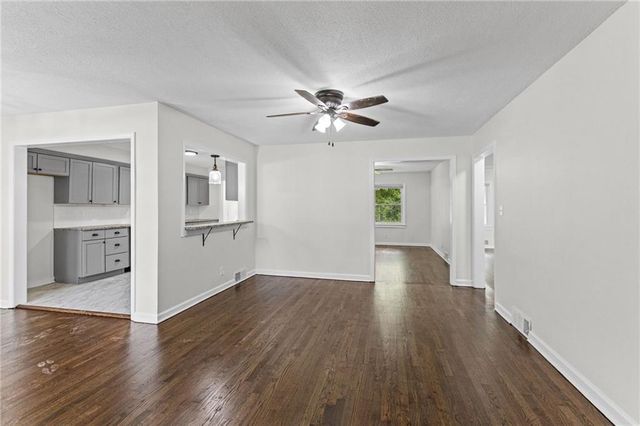 8105 E 80th Terrace, Kansas City, MO 64138