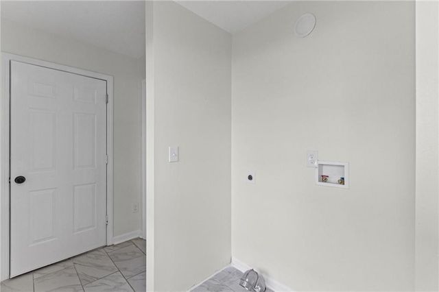 8105 E 80th Terrace, Kansas City, MO 64138