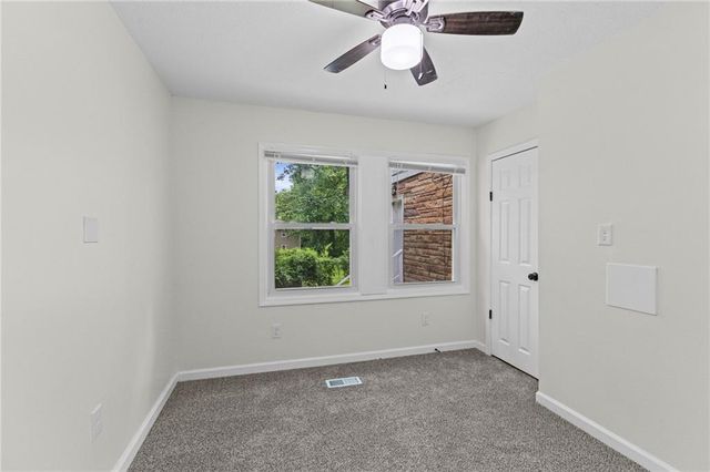 8105 E 80th Terrace, Kansas City, MO 64138