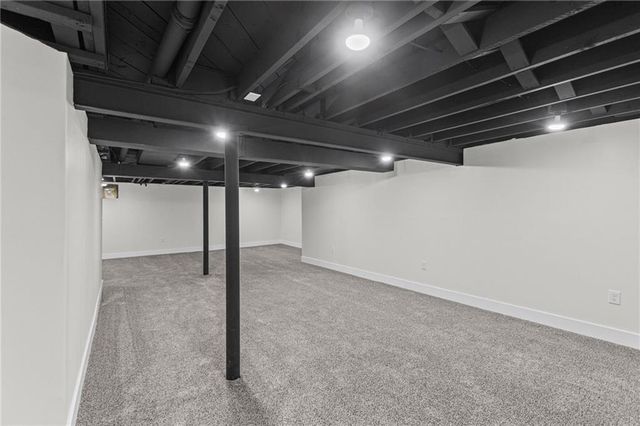 8105 E 80th Terrace, Kansas City, MO 64138