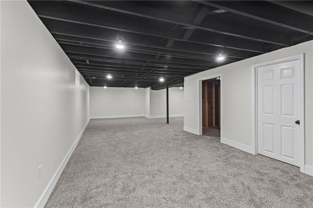 8105 E 80th Terrace, Kansas City, MO 64138