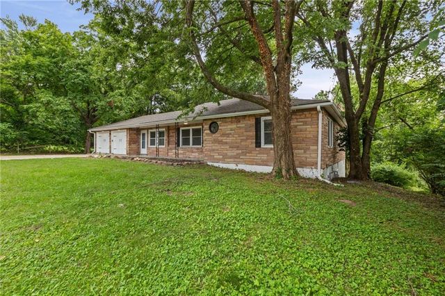 8105 E 80th Terrace, Kansas City, MO 64138