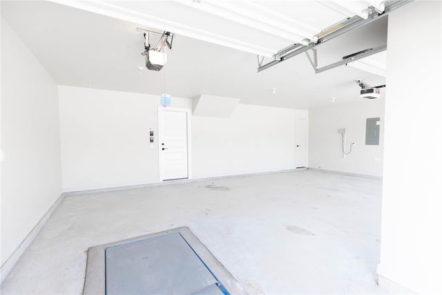 10304 SW 56th Street, Mustang, OK 73064