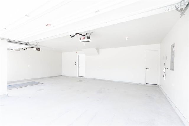 10304 SW 56th Street, Mustang, OK 73064