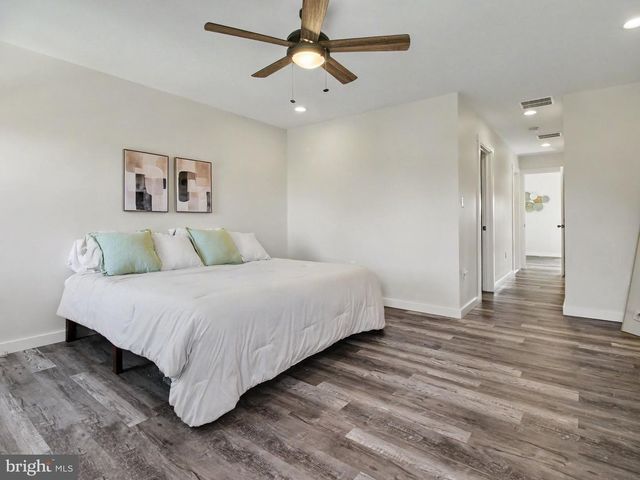 3915 ROLAND AVE, Baltimore, MD 21211