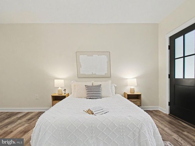 3915 ROLAND AVE, Baltimore, MD 21211