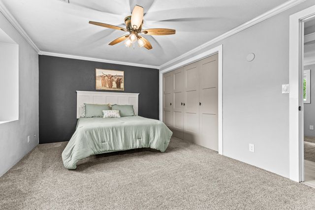 4131 W Griffin Creek Road, Medford, OR 97501