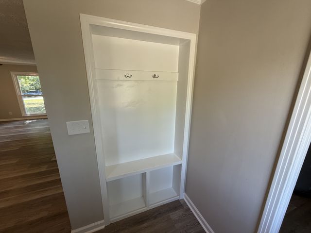2118 Lambert Dr, Westmoreland, TN 37186