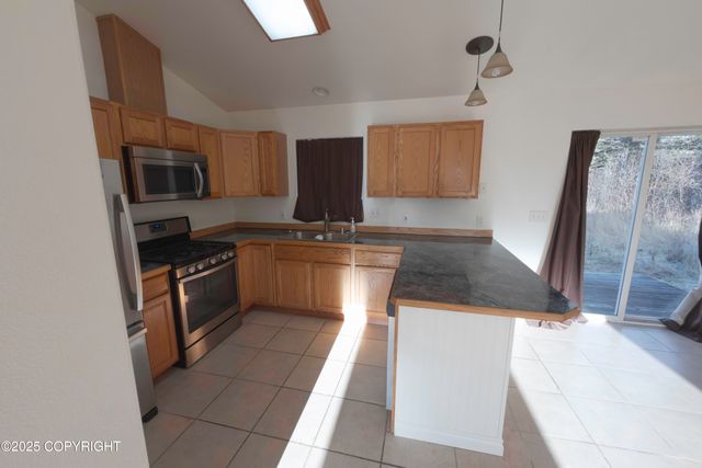 6811 W Joes Drive, Wasilla, AK 99623