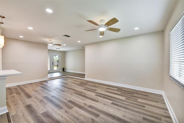 8403 LOPEZ DRIVE, Tampa, FL 33615