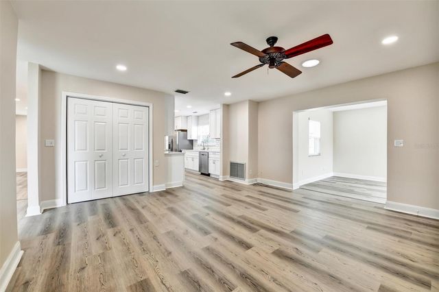 8403 LOPEZ DRIVE, Tampa, FL 33615