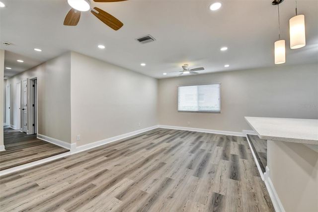 8403 LOPEZ DRIVE, Tampa, FL 33615