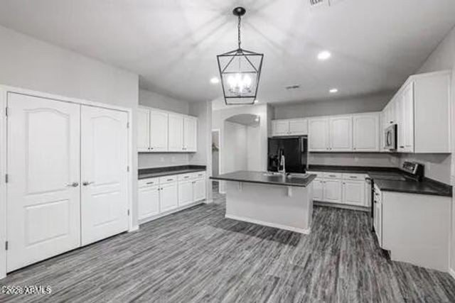 18009 W SUNNYSLOPE Lane, Waddell, AZ 85355