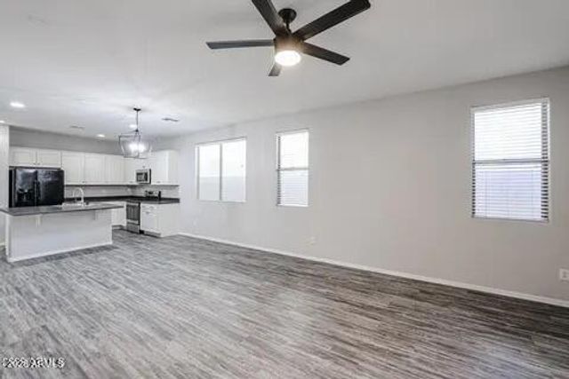 18009 W SUNNYSLOPE Lane, Waddell, AZ 85355